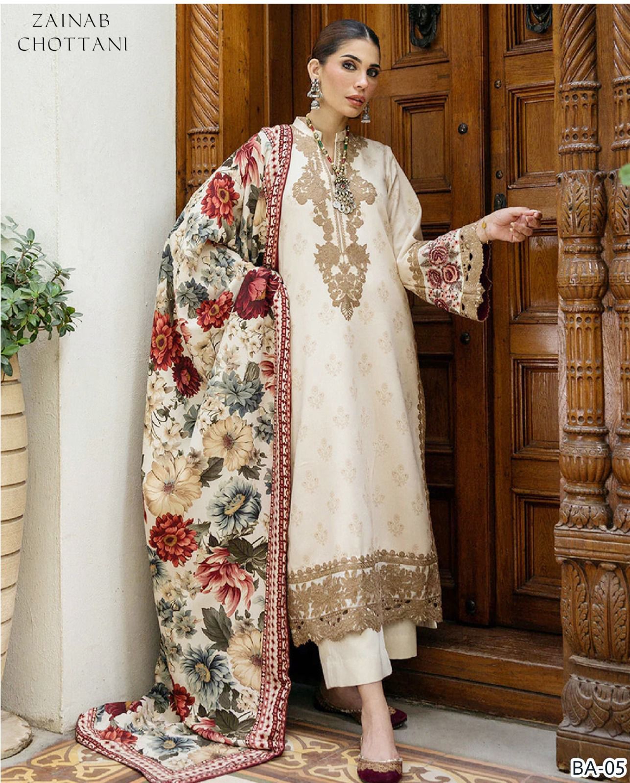 ZAINAB CHOTTANI EMBROIDERED 2PC LAWN