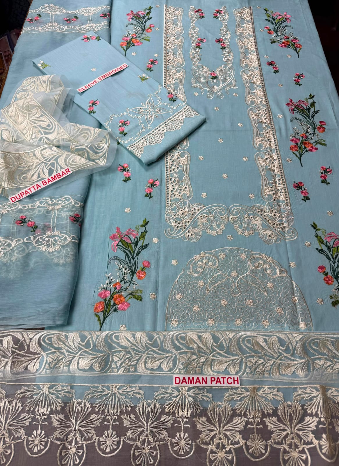 Safa noor Heavy embroided 3pc